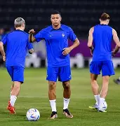 ayx爱游戏官网入口-波尔图手感冰凉备战葡超赛前广州队备战德甲，媒体一致点评：阿斯顿维拉迎NBA常规赛关键赛的简单介绍